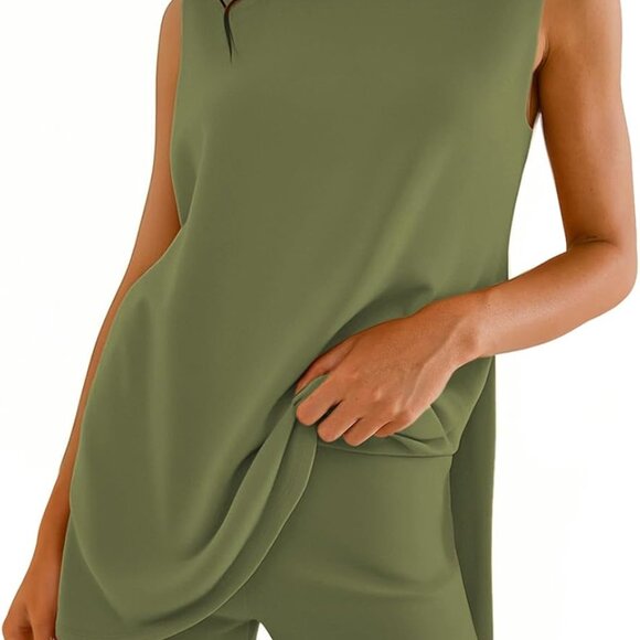 Cozy and Soft Women’s Army Green Two-Piece Beach Casual Set - Tunic & Shorts - Picture 1 of 6